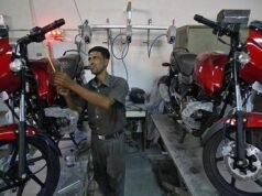 Bajaj Auto mencatatkan penjualan triwulanan dan PAT tertinggi