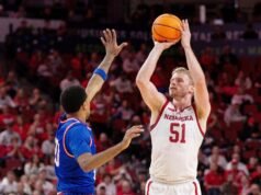 Nebraska vs. Florida Internasional mencari angka yang lebih besar