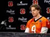 ‘Dia kembali’: Bengals mengaktifkan QB Joe Burrow dari IR