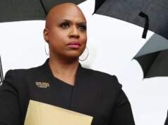 Anggota regu, anggota parlemen Ayanna Pressley, mengatakan orang-orang telah ‘diculik dan dideportasi’