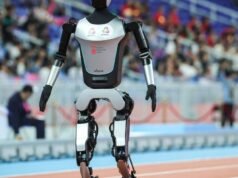 Gelembung humanoid berbentuk robot sedang terbentuk, Tiongkok memperingatkan
