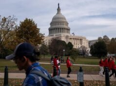 Partai Demokrat Bertaruh Orang Amerika Tidak Akan Cerdas dalam Mematikan Permainan