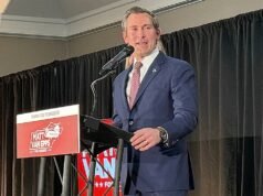 Partai Republik memenangkan pertarungan sengit untuk memperebutkan kursi kosong di DPR yang dikuasai Partai Republik dan berita utama lainnya